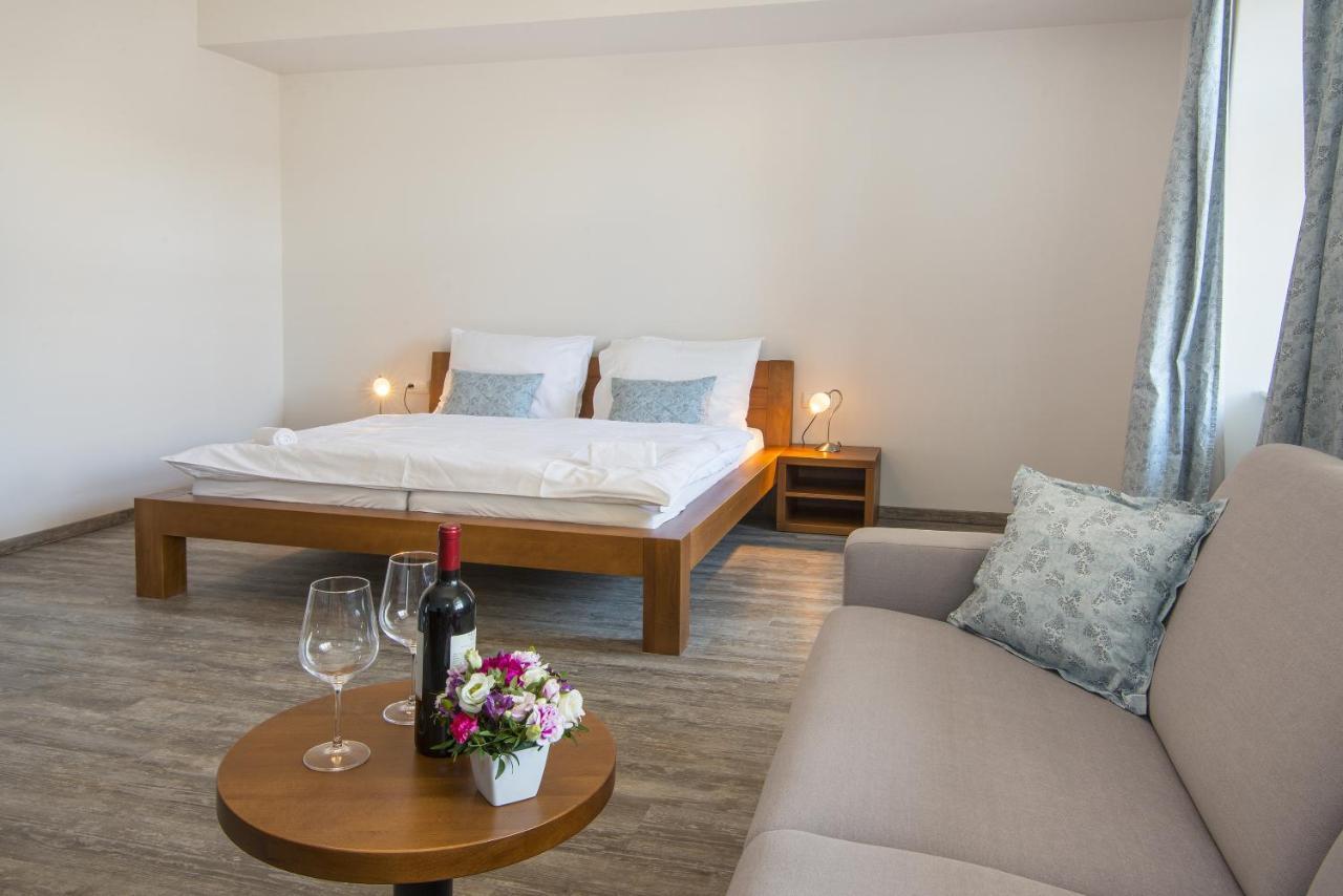 Hotel Anno Nové Město nad Metují Kültér fotó