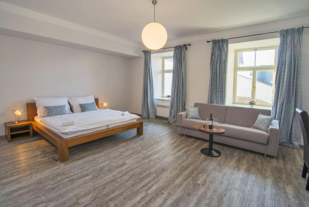 Hotel Anno Nové Město nad Metují Kültér fotó